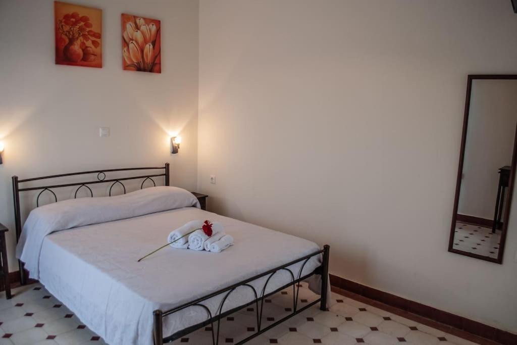 Phyllida Guest House - A2 ซาคาโร ภายนอก รูปภาพ
