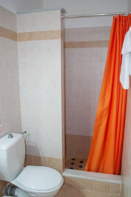 Phyllida Guest House - A2 ซาคาโร ภายนอก รูปภาพ
