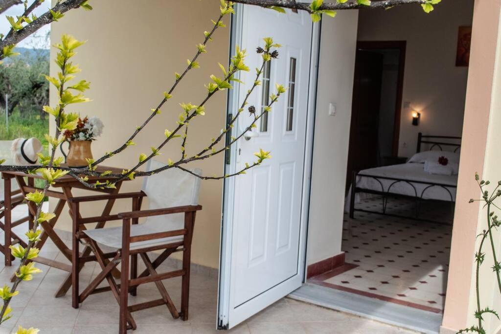 Phyllida Guest House - A2 ซาคาโร ภายนอก รูปภาพ